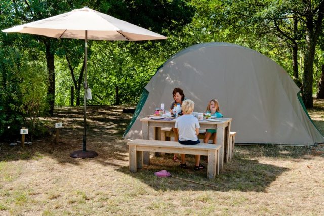 Camping les Arches à St Jean le Centenier